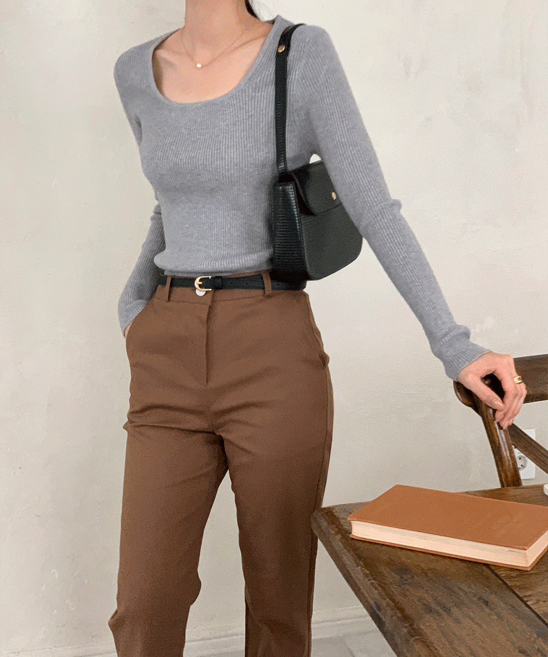 니쥬 슬림 스퀘어 골지 니트